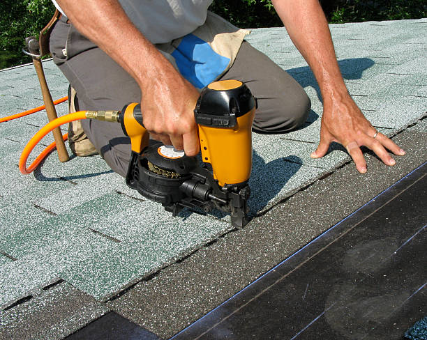Best Local Roofing Companies  in Catahou, LA